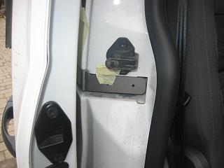 Установка кожуха направляющей сдвижной двери-img_5352.jpg