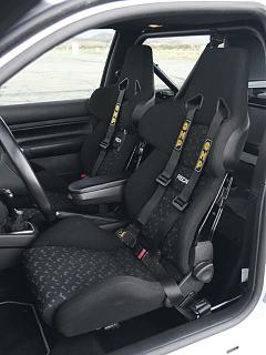 Скрип водительского сиденья-0607eurp_16z-2004_volkswagen_r32