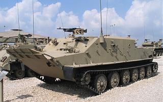 СВ радиостанция в машине-btr-50-latrun-1-2.jpg