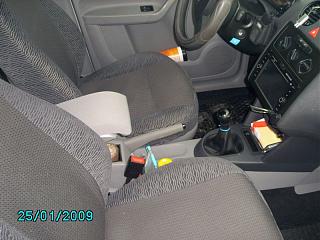 Подлокотник от Caddy Life / Touran-pict0008-800x600-.jpg