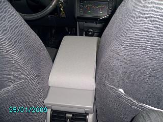 Подлокотник от Caddy Life / Touran-pict0009-800x600-.jpg