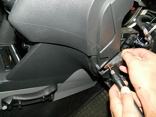 Замена (установка) бардачка от VW Caddy Life 2011-2012гг.-dscn3916.jpg