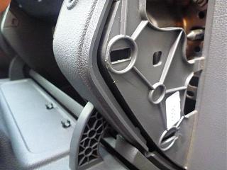 Замена (установка) бардачка от VW Caddy Life 2011-2012гг.-p1000986.jpg