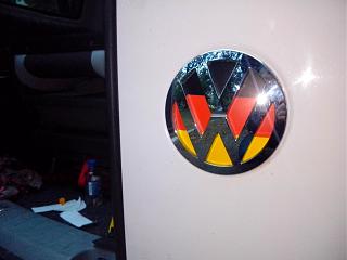 эмблема VW на решётку радиатора-img_20130830_193756.jpg