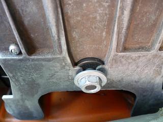 Подлокотник от Caddy Life / Touran-p1030956.jpg