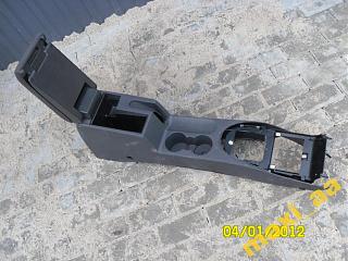Подлокотник от Caddy Life / Touran-2100809780.jpg