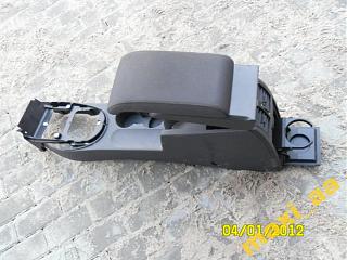 Подлокотник от Caddy Life / Touran-2100809780_2.jpg