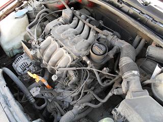 установка защитной крышки (кожуха) на двигатель 1.6 bse-sdc11937r.jpg