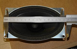 Передняя акустика-caddy_ls-hinten_loch-laenge.jpg