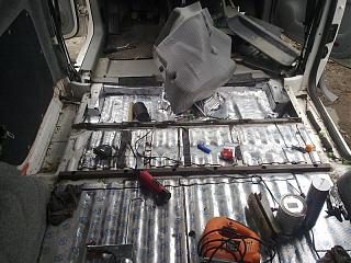 Переделка грузовика в пассажира-16092012570.jpg